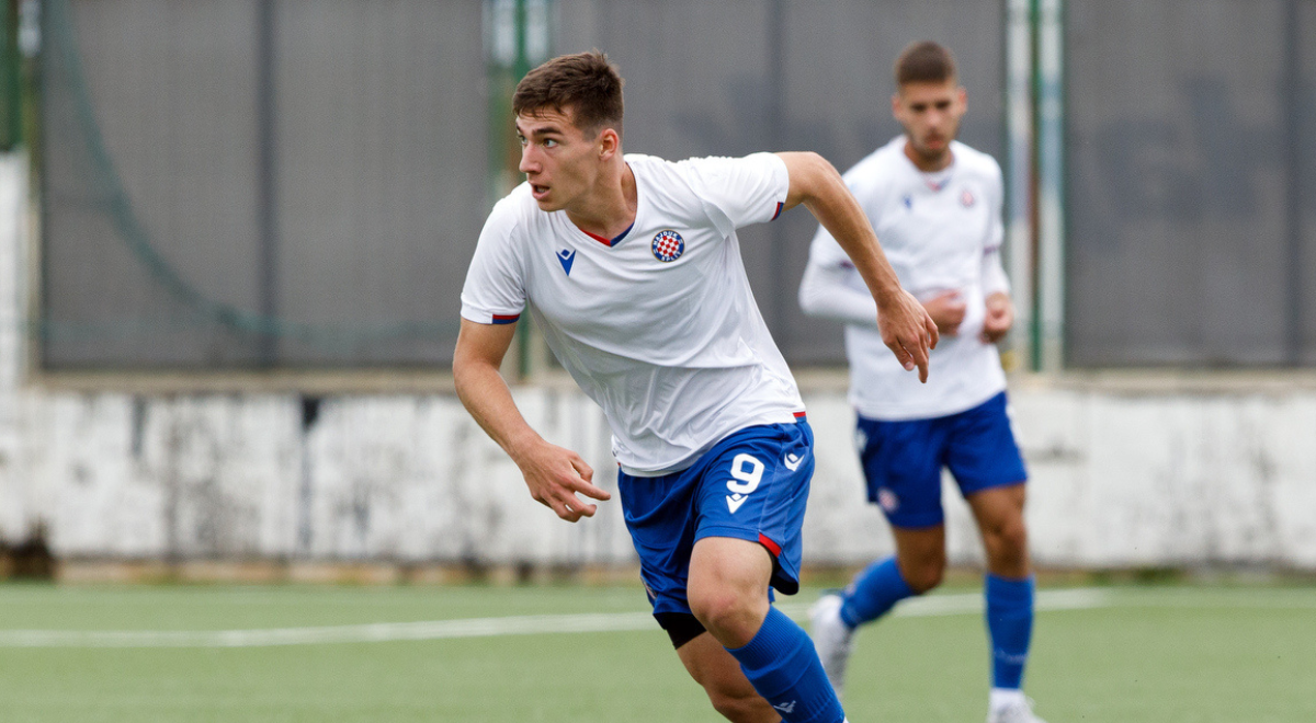 Kadeti Hajduka osvojili Kup protiv Osijeka. Lončar zabio hat-trick uz dvije golčine