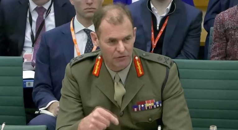 Britanski general: Naša vojska je spremna na rat večeras ako Putin napadne istok EU