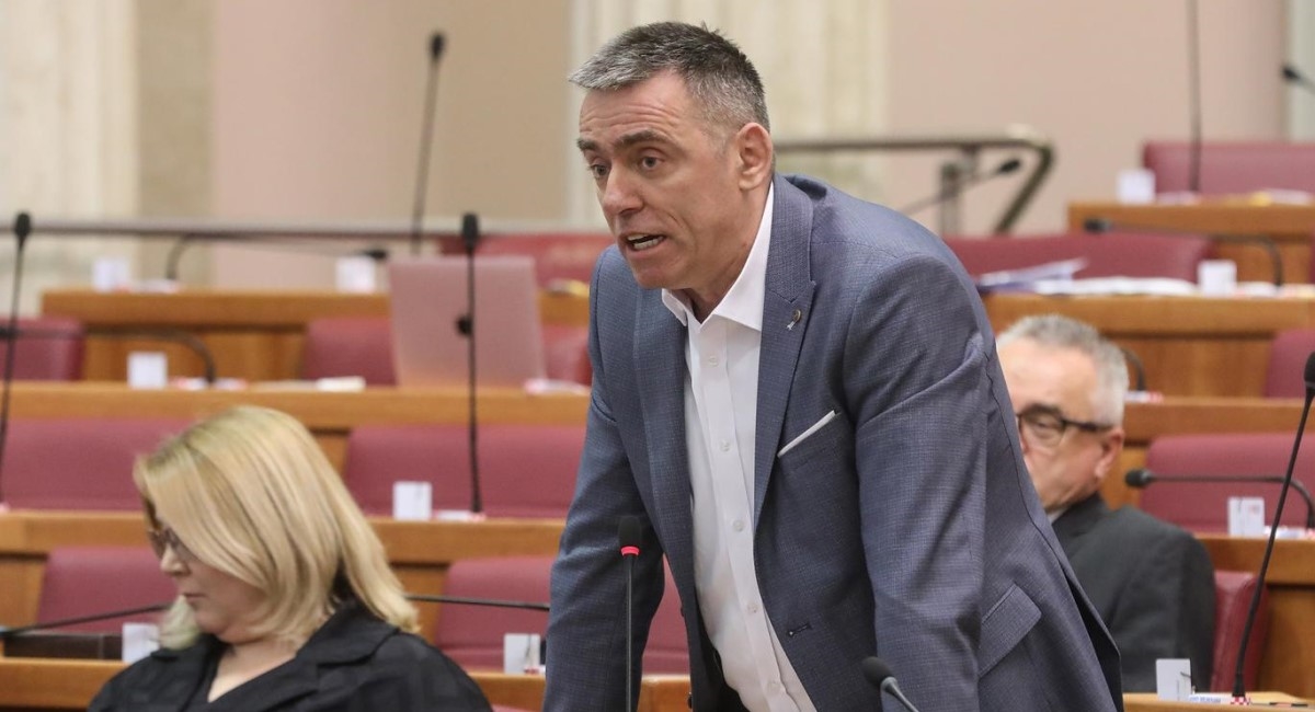 Mlinarić: HDZ je doveo četnike u sabor, državni tajnici su bili tobdžije u Baranji