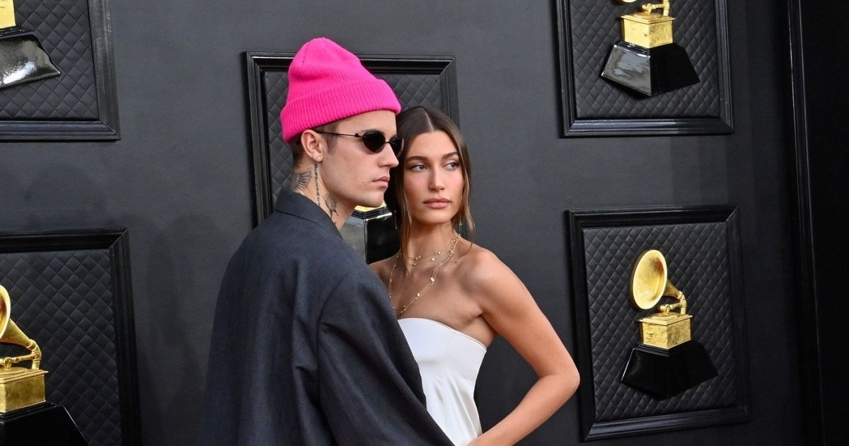 Otac Hailey Bieber zabrinuo njezine i Justinove obožavatelje: "Molite za njih dvoje"