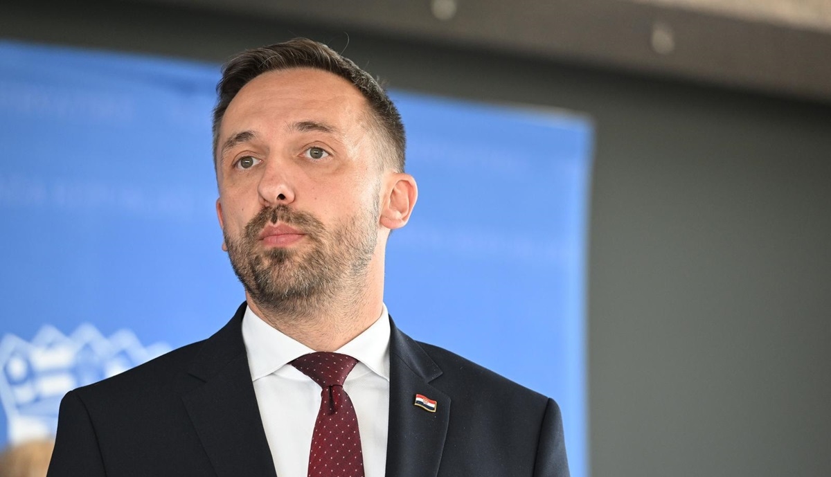 HDZ-ov Piletić potpisao ugovore s 25 institucija u BiH vrijedne milijun eura