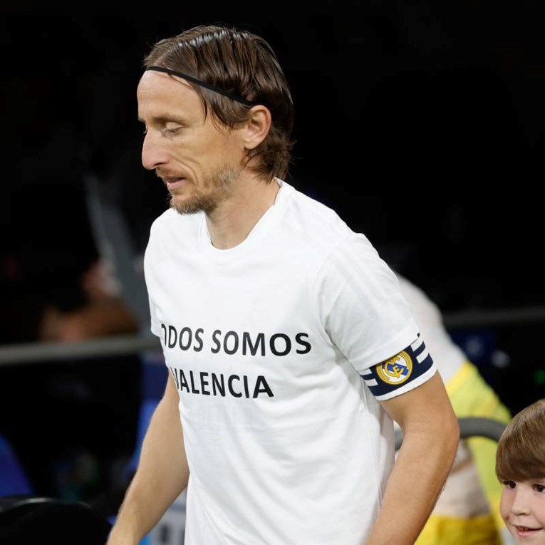 Romano: Gotovo je, Modrić potpisuje s Milanom na godinu dana