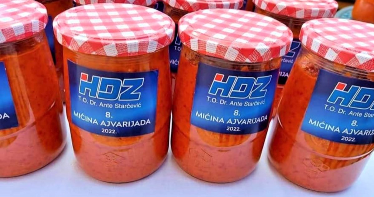 HDZ prodaje ajvar u teglama s posebno dizajniranim etiketama. Ne, nije šala