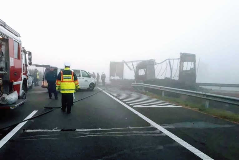 Teška nesreća na autocesti u Mađarskoj, sedmero mrtvih