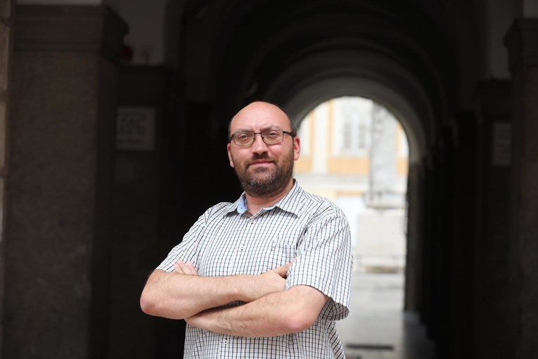 Svećenik: Američki katolici su protiv rata u Iranu, evanđeoski kršćani mole za bombe