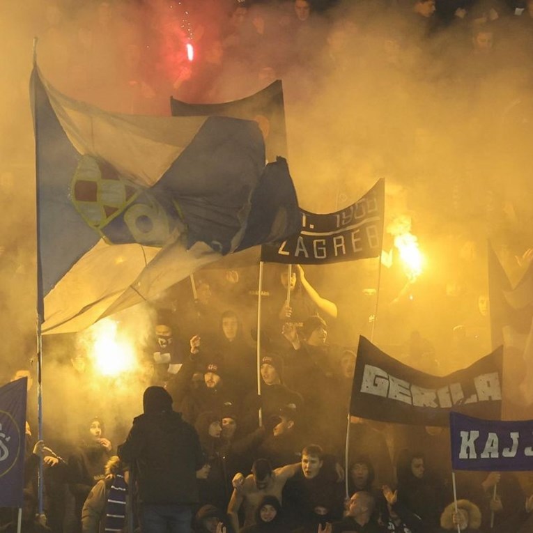 Boysi potjerali igrače u svlačionicu. Vikali im da skinu dresove