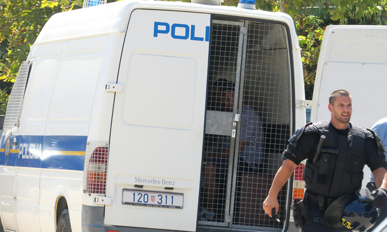Djevojka (18) pogođena pirotehničkim sredstvom tijekom proslave splitskih maturanata