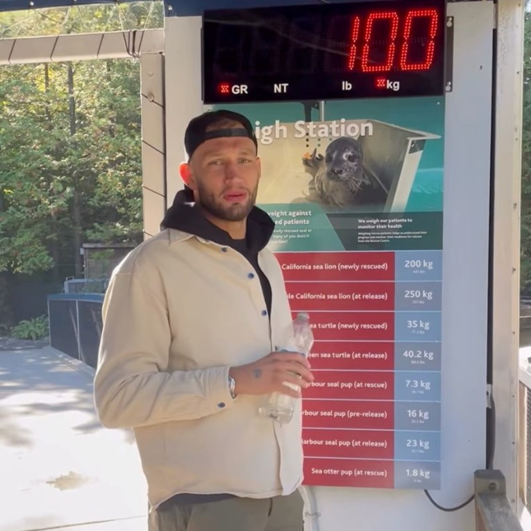 UFC-ov borac iznenadio kilažom tri dana prije borbe. Fanovi zabrinuti