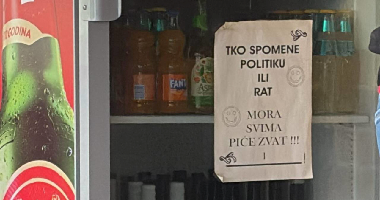 Natpis u kafiću u Vrbovskom: "Tko spomene politiku ili rat, mora svima zvati piće"