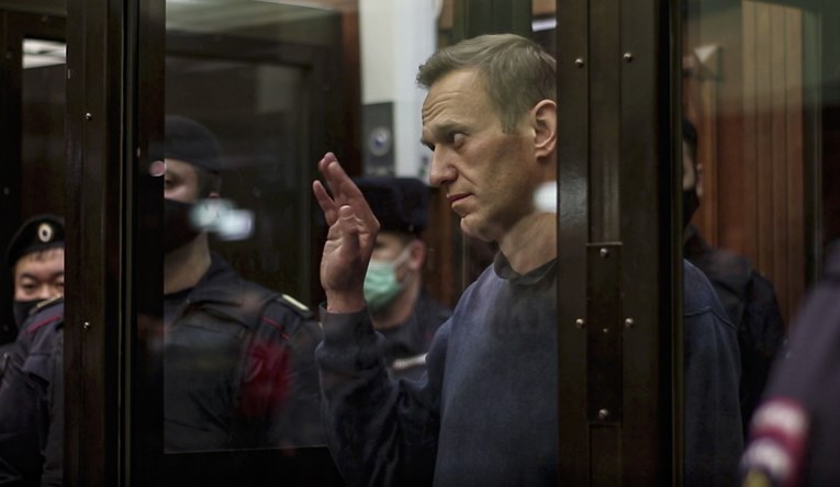 Navalni ide u zatvor na više od dvije godine. Zapad: Rusija će za ovo odgovarati