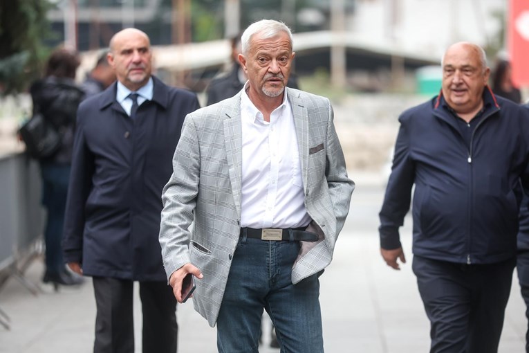 Dan nakon što mu je pozlilo, Emir Hadžihafizbegović došao na komemoraciju za Halida