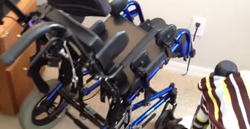 Policajci nisu mogli vjerovati što su pronašli u invalidskim kolicima starice