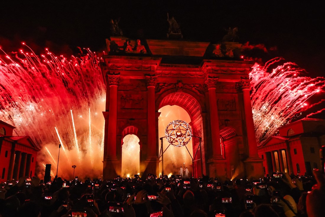 Širi se luda teorija o otvaranju ZOI-ja: "Sotonski simboli skriveni su u plameniku"