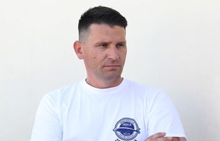 HDZ-ovac udario vozača Čistoće u Drnišu. "Nisam ga šakom u glavu, dao sam mu trisku"