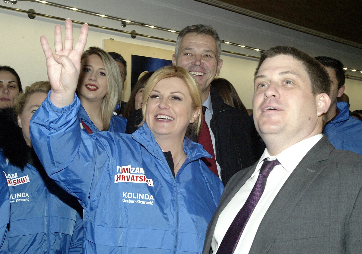 Kolinda u ponoć počela kampanju, pjevala Thompsona pa otišla u pekaru