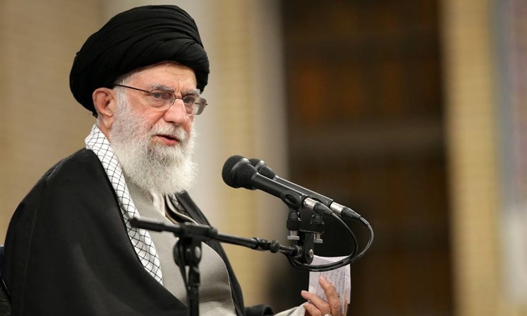 Iranski vođa pozvao na jedinstvo Iranaca i rekao da se Europi ne može vjerovati