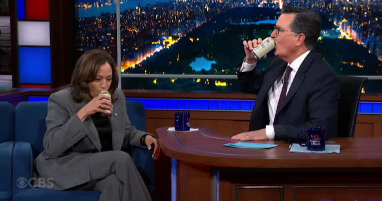 Kamala Harris popila pivo u TV emisiji