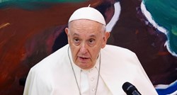 Papa Franjo: Časne sestre i svećenici gledaju pornografiju na internetu