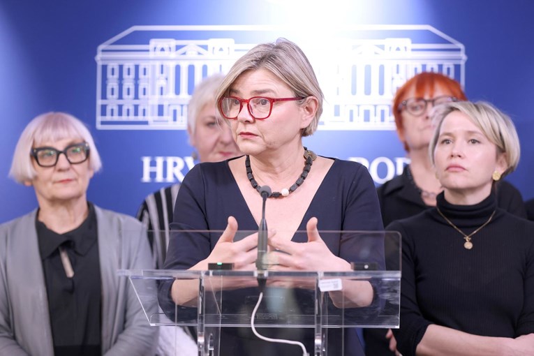 Benčić: Thompson je HDZ-ov režimski pjevač