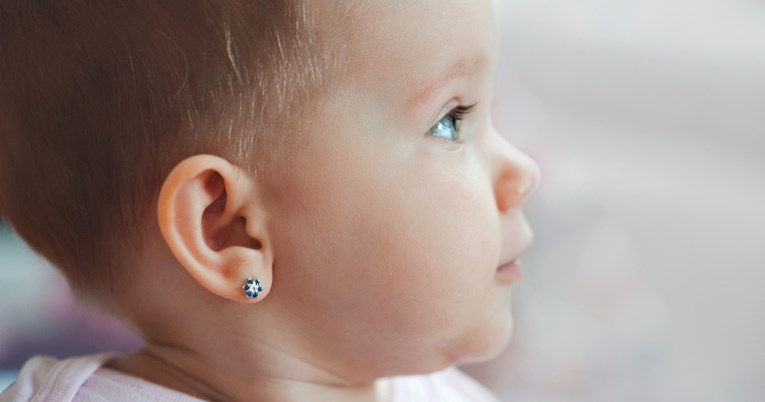 Liječnica otkrila zašto nikad ne bi probušila uši vlastitoj djeci