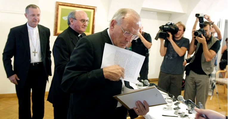 Svećenici će u Sloveniji primiti 1400 eura za sljedeća dva mjeseca, Crkva zadovoljna