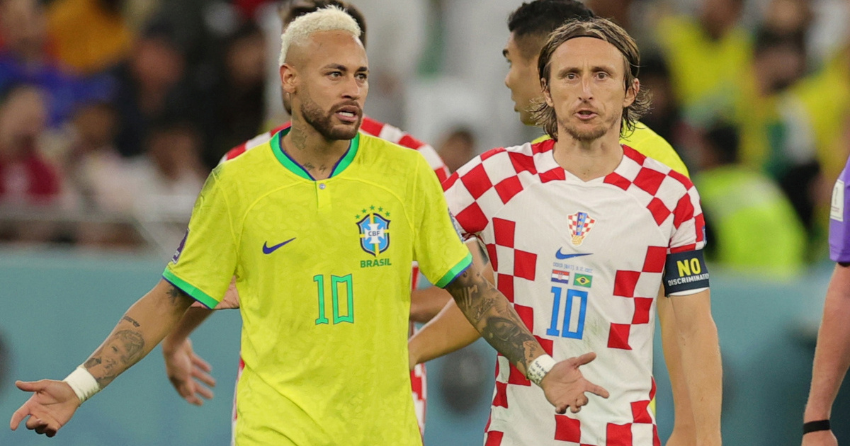 Neymar pokazivao kolekciju dresova. Pogledajte kako je reagirao kad je uzeo Modrićev