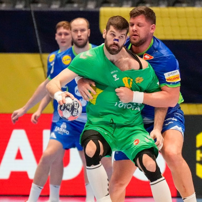 Crnogorci nakon povijesnog poraza od Slovenije na Euru: Čudne sudačke odluke