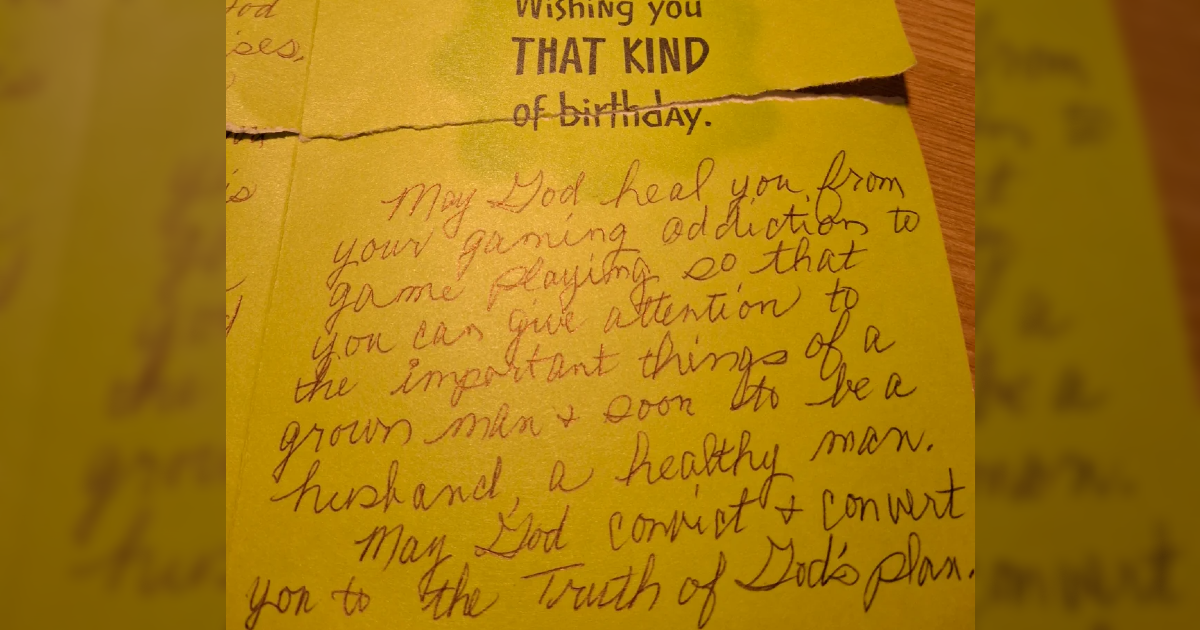 Gejmer pokazao rođendansku čestitku koju mu je baka poslala: "Uništila mi je dan"