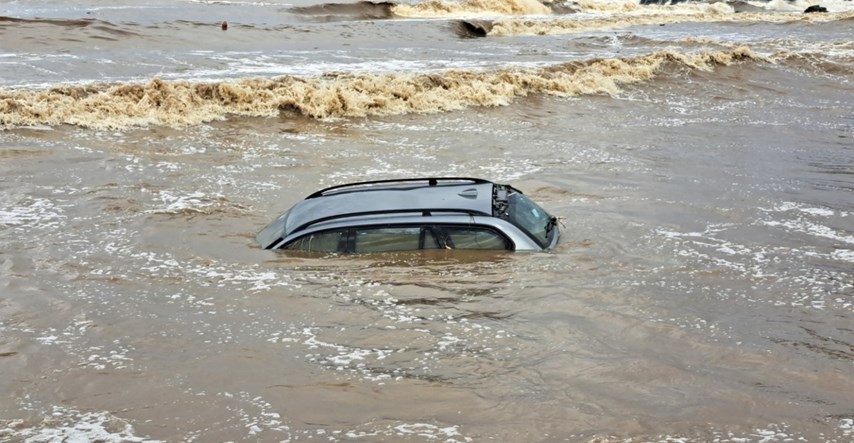 Četiri mrtva u poplavama u Bugarskoj i Turskoj, poplavljeni hoteli i kuće