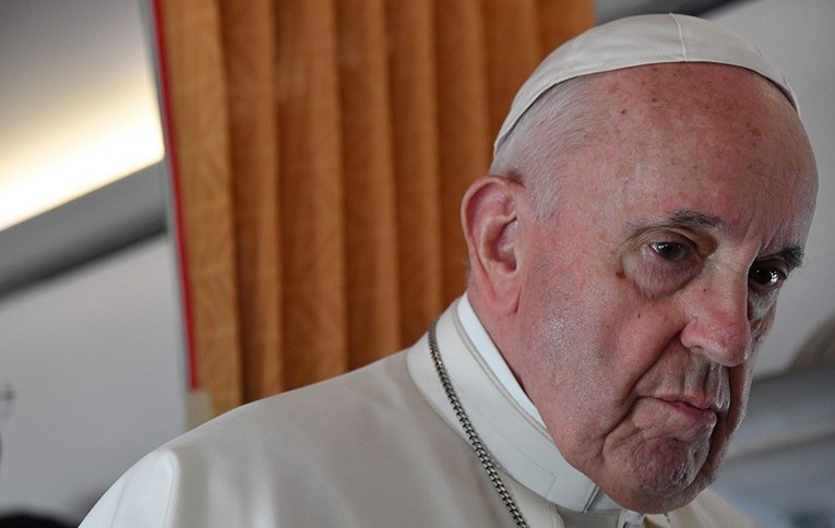 Papa odbio ostavku nadbiskupa u čijoj je župi otkriveno 200 seksualnih zlostavljača