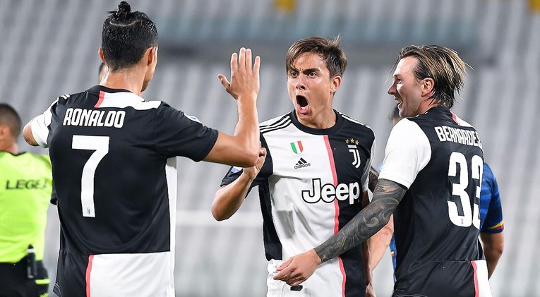 JUVENTUS - LECCE 4:0 Juve pobjegao na sedam bodova od Lazija