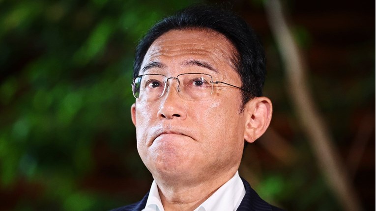 Japanski premijer konsolidira vlast u stranci u danima žalosti zbog Abea