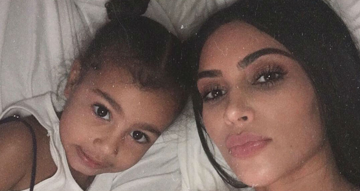Šminkerica na mamu: 5-godišnja North West već koristi profesionalni make-up