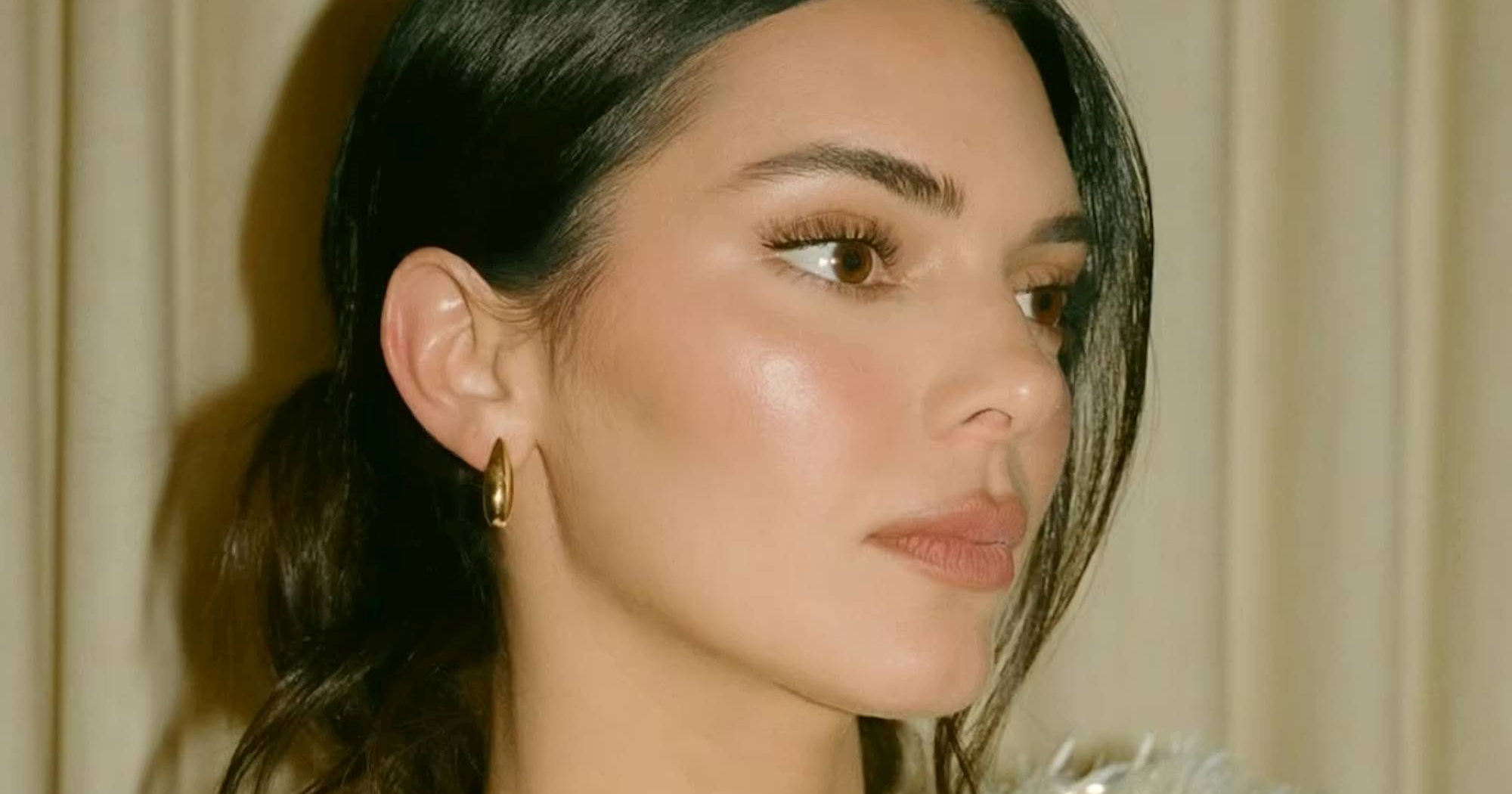 Blagdanski make-up look inspiriran Ralph Lauren estetikom je hit sezone