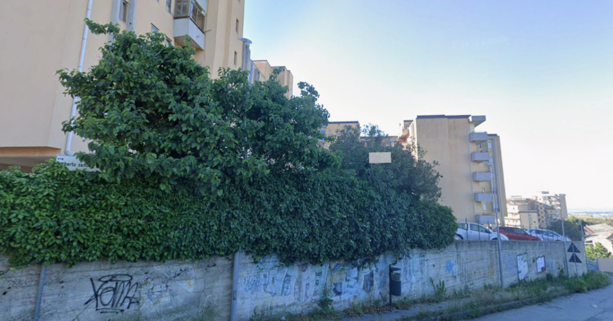 Majka se bacila s balkona s troje djece u Italiji. Otac za to vrijeme spavao