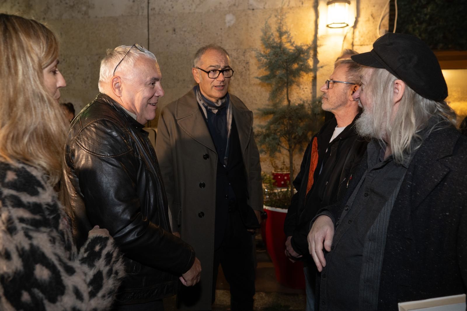 Emil Tedeschi snimljen u rijetkom izlasku nakon smrti supruge