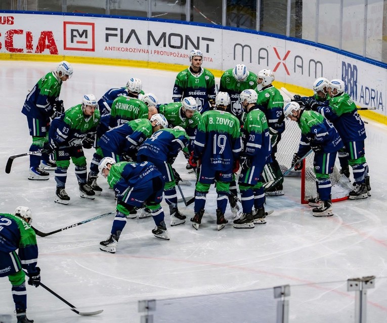 KHL Sisak ispustio prednost pa izgubio od posljednje momčadi Alpske lige