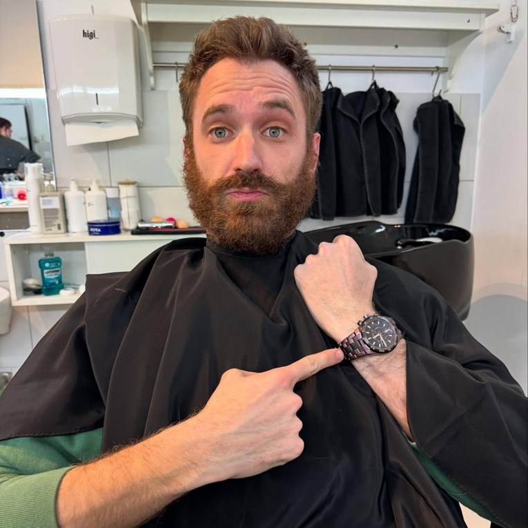 Momčilo Otašević objavio fotku s obiteljskog izleta, djecu odveo u Budimpeštu