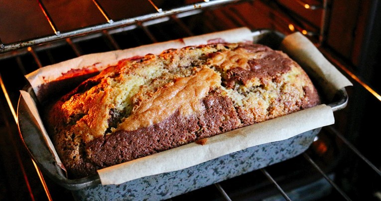 Kuglofi i visoki biskviti koji ostaju sirovi iznutra uz ove trikove odlaze u prošlost