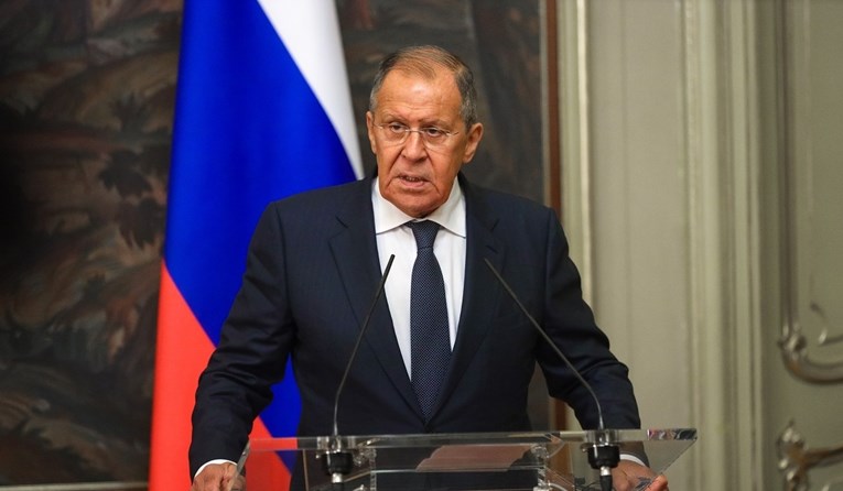 Lavrov kritizirao novu britansku premijerku, narugao joj se zbog izjave o Macronu