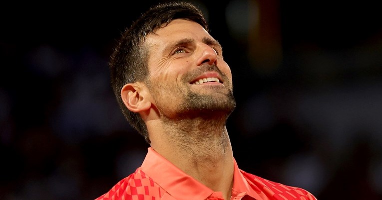 Đoković uz puno muke prošao u osminu finala Roland Garrosa