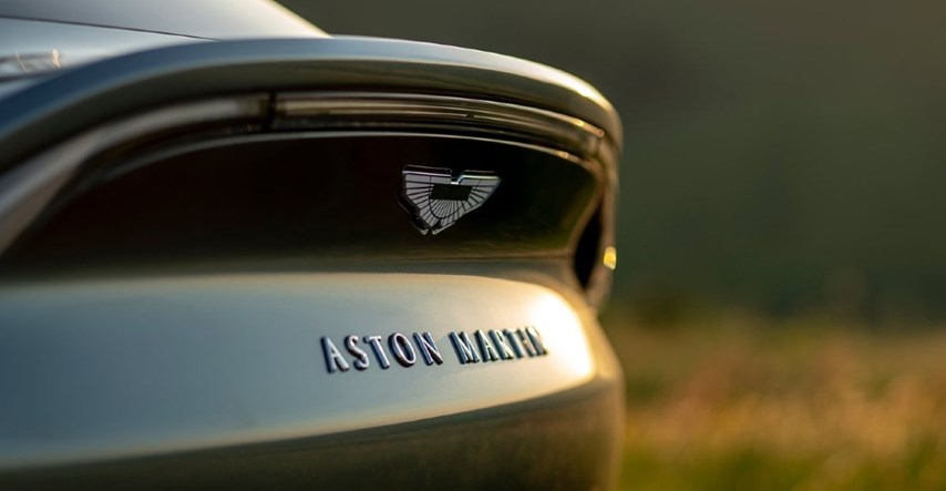 Mercedes ulazi u vlasničku strukturu Aston Martina