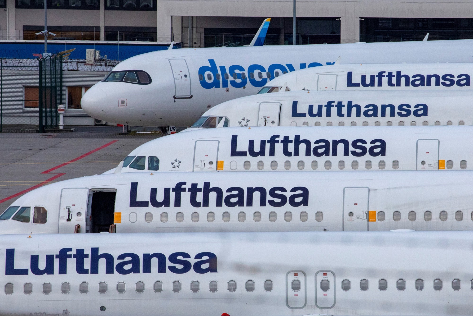 Lufthansa ukida 4000 administrativnih radnih mjesta, većinom u Njemačkoj