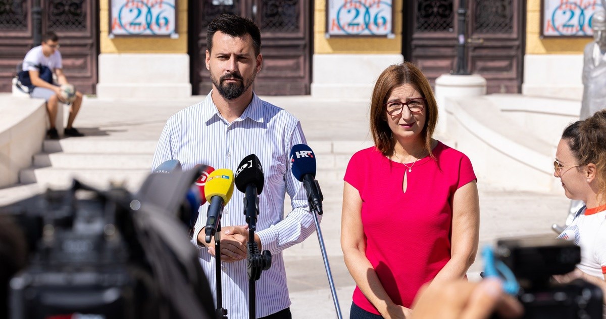 Ivošević i Puljak napali HDZ zbog broda s azbestom u Splitu
