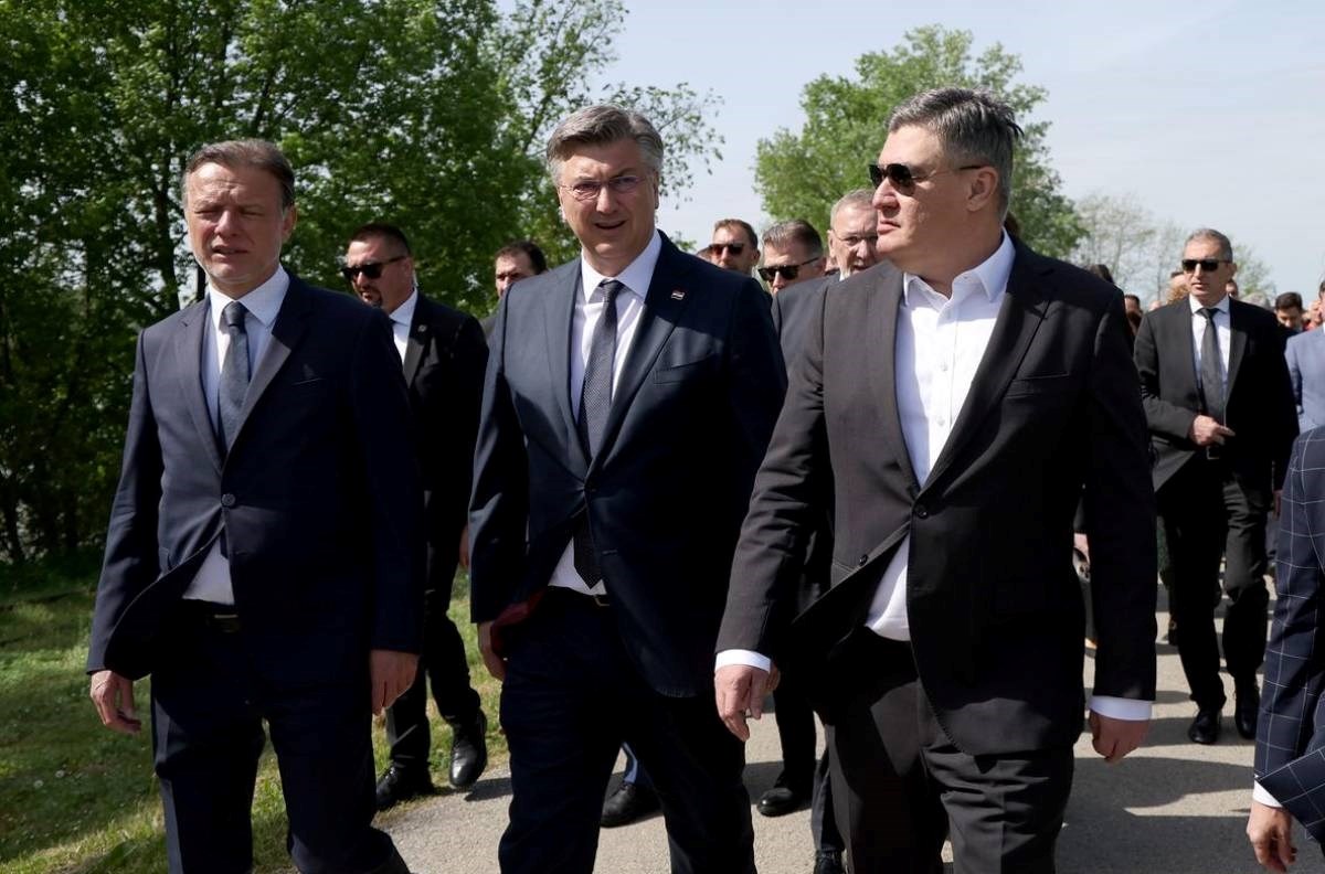 Milanović i Plenković zajedno u Jasenovcu. Srbi, Židovi, Romi i antifašisti: Konačno