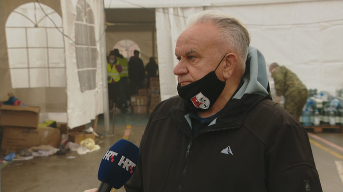 Gradonačelnik Petrinje: Ako Crveni križ nije sposoban, neka nam da prikupljeni novac