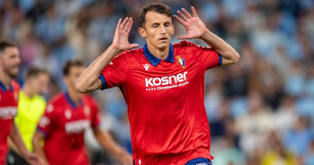 Budimir u društvu asa Barcelone. Njegovo remek-djelo u izboru za gol mjeseca La Lige