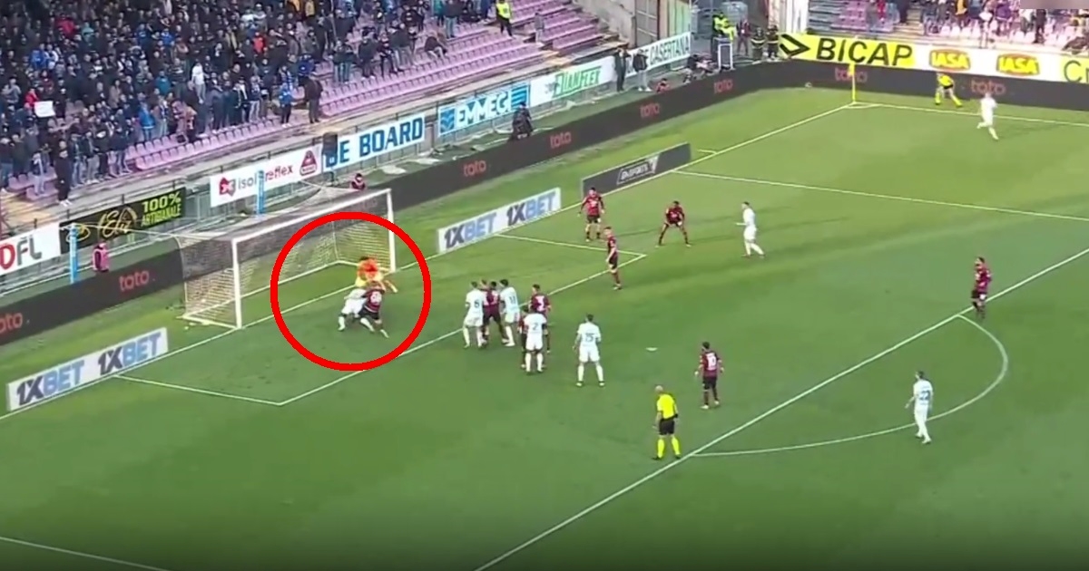 Pogledajte nevjerojatan promašaj Lukakua u kiksu Intera. S dva metra pogodio prečku