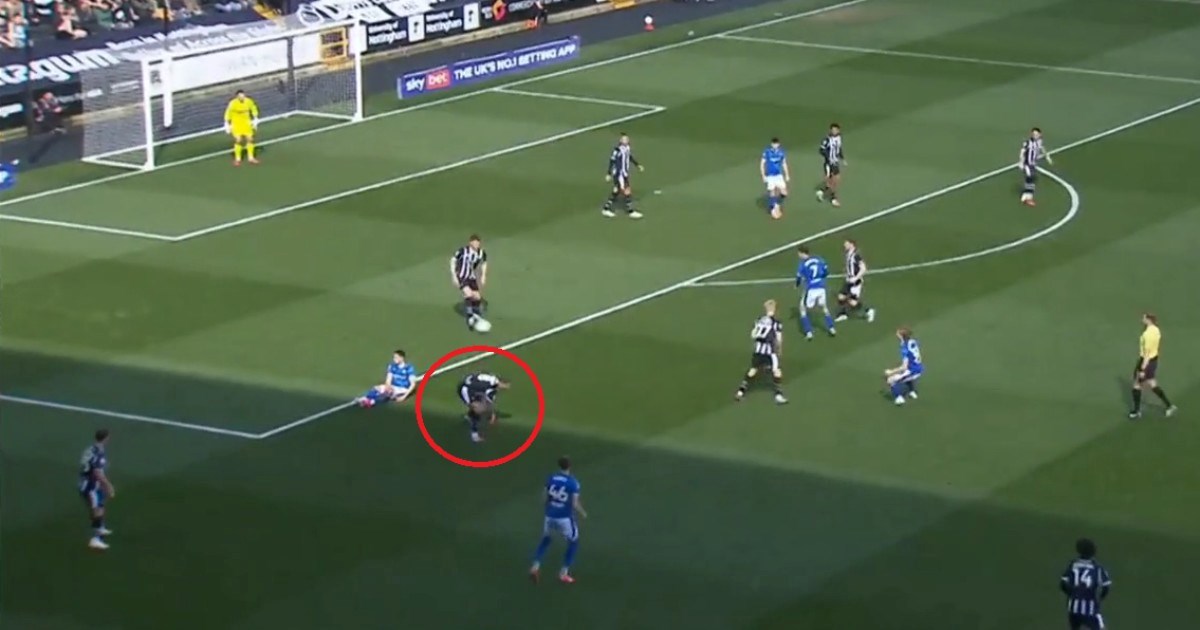 VIDEO Nogometašu ispala kopačka. Uslijedio je bizaran crveni karton za Engleza