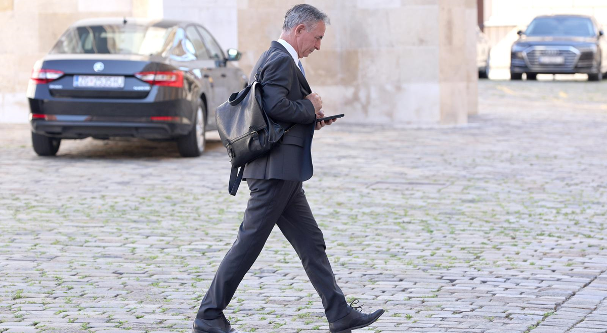 DP se pobunio protiv imenovanja Pupovca, točka naglo skinuta s dnevnog reda